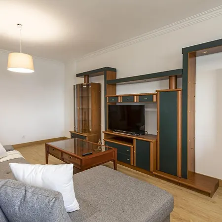Miral 2 - Front With Pool Apartment