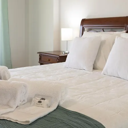 Apartmán Miral 2 - Front With Pool