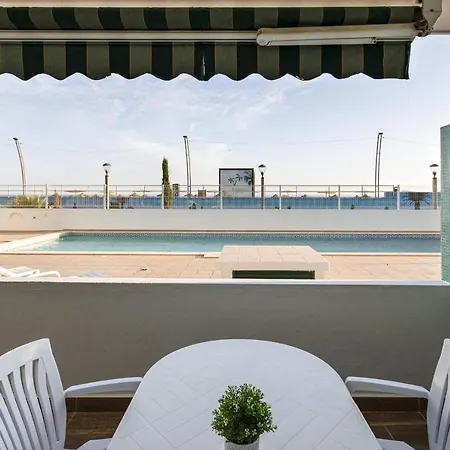 Miral 2 - Front With Pool Apartmán