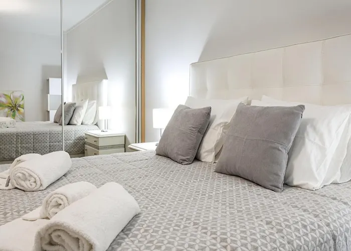 Miral 2 - Front With Pool Apartment